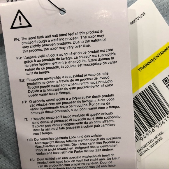 Nike yoga dry fit light blue tank top. Small. Made in China. - Picture 9 of 12